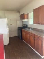 Building Photo - 136 S Richter Dr