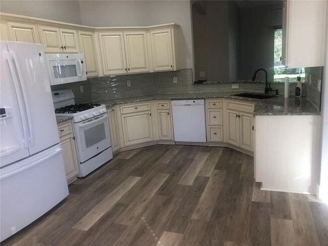 Building Photo - 5120 Highbury Cir