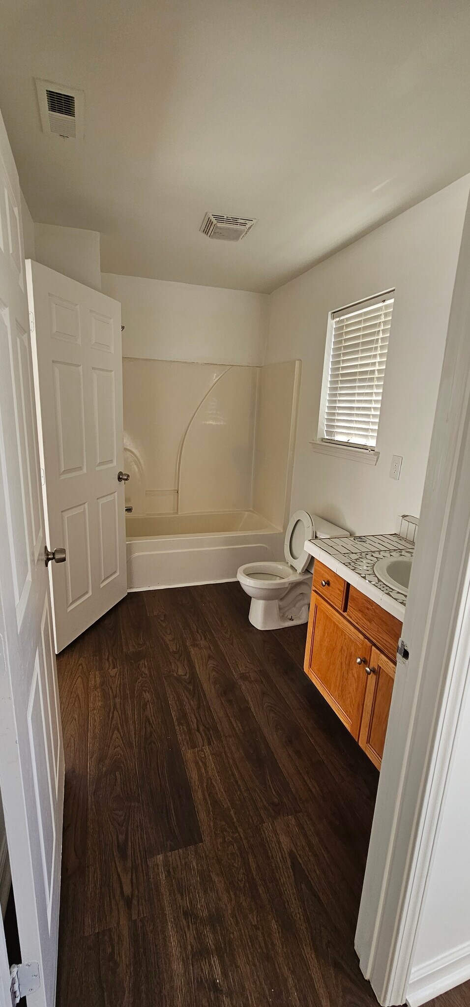Attached bath to both room - 5109 Marie Cir