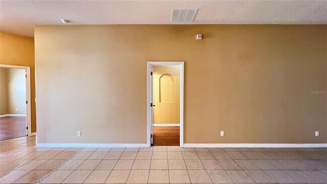 Building Photo - 15343 Grand Haven Dr