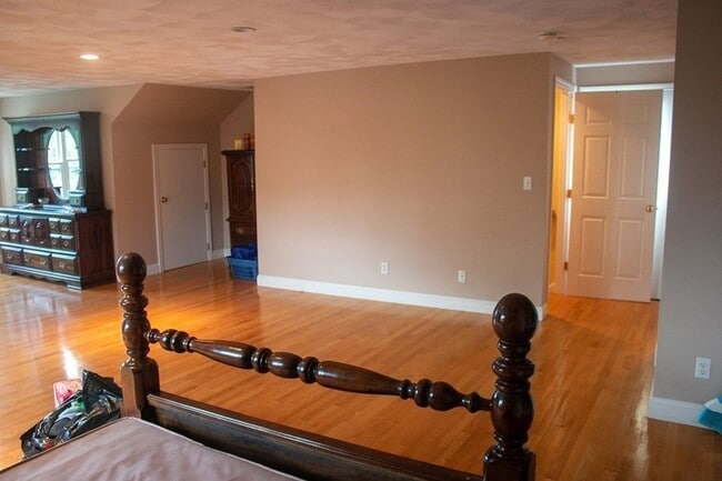 Building Photo - 4 Humphrey St