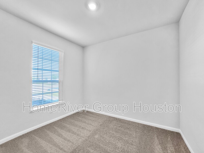 Building Photo - 8942 Ice Quartz Dr