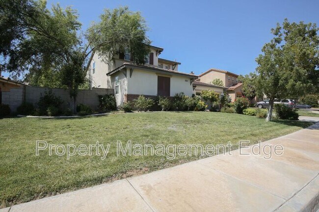 Building Photo - 31804 Bottle Brush St