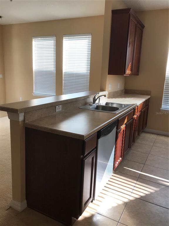 Building Photo - 10870 Spider Lily Dr