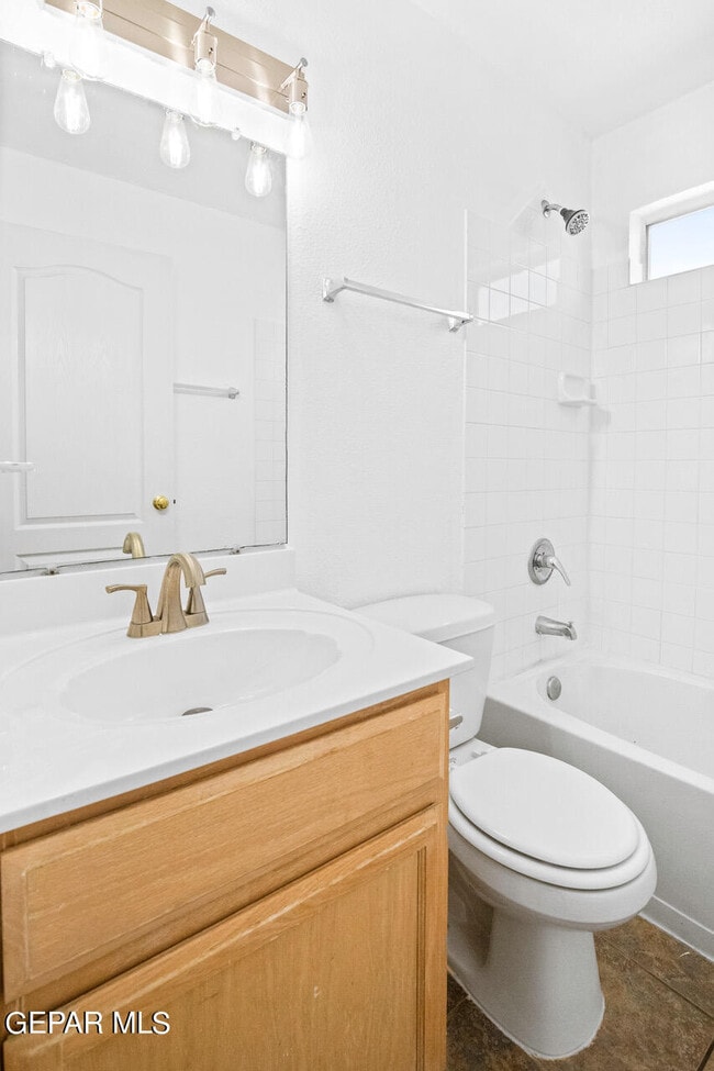 Building Photo - 14553 Desierto Bello Ave