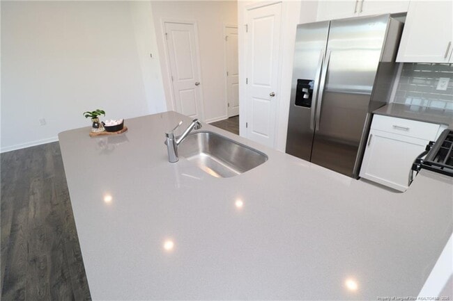 Building Photo - 374 Freestall Dr