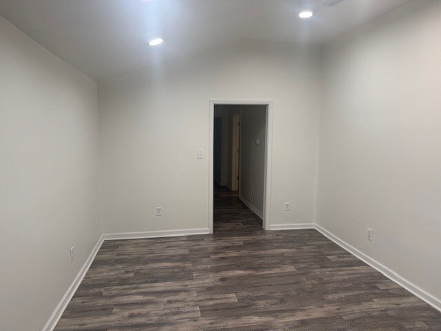 Building Photo - 421 1st Ave