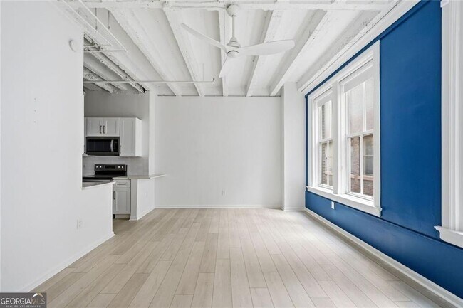 Building Photo - 32 Peachtree St NW