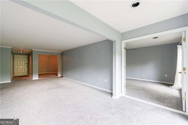 Building Photo - 27306 Plantation Dr NE