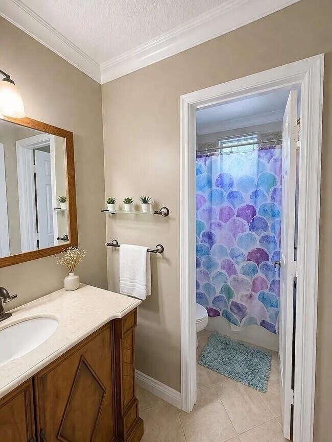 Building Photo - 131 Cameron Ct