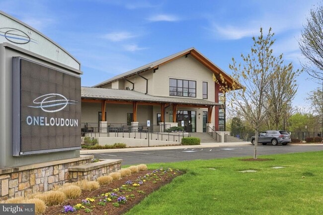 Building Photo - 20151 Northpark Dr