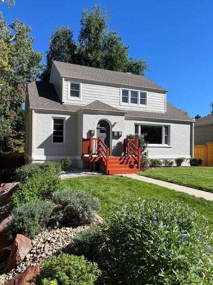 Building Photo - 934 8th St