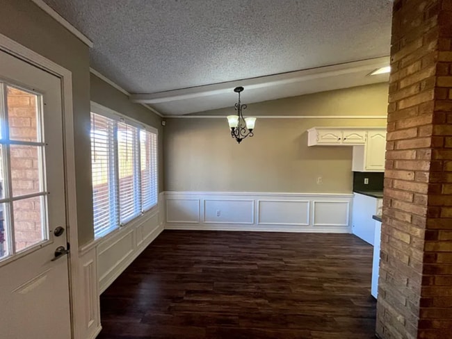 Building Photo - 5718 88th St