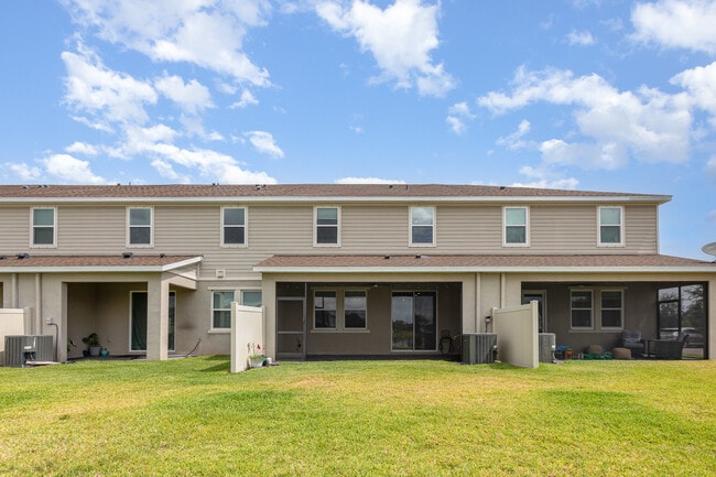 Building Photo - 11638 Woodleaf Dr