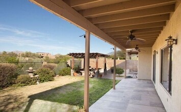 Building Photo - 10865 E Walking Stick Dr