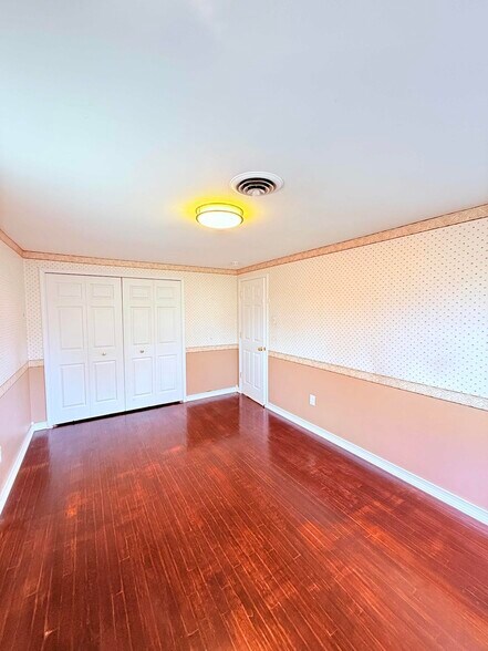 Building Photo - 42021 Banbury Ct