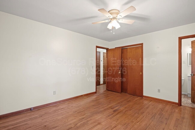 Building Photo - 1024 Hambrick Rd