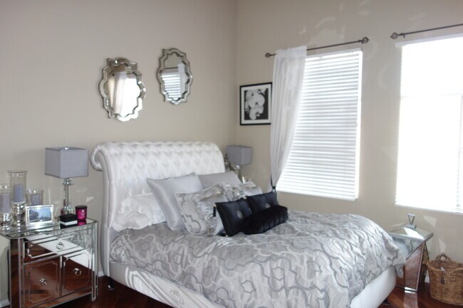 Building Photo - 5500 Torrance Blvd