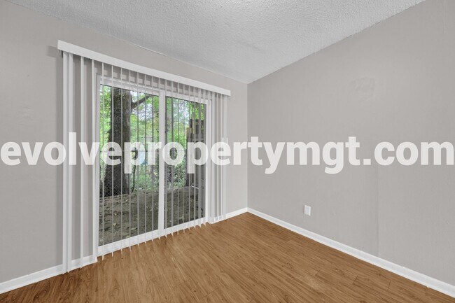 Building Photo - 3440 Pruett Ct