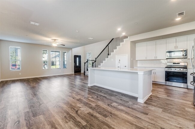 Building Photo - 4106 Ranchero Dr