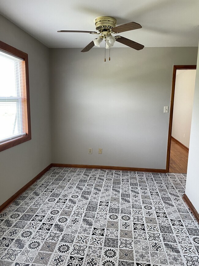 Building Photo - 14816 MO-124
