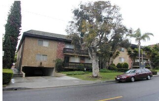 Building Photo - 10908 Rose Ave