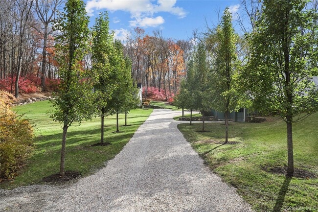 Building Photo - 260 Waccabuc Rd