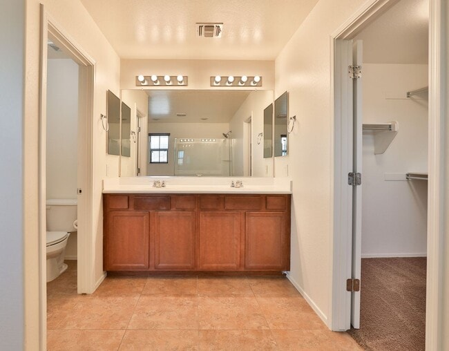 Building Photo - Heart of Queen Creek 5 bed/3 bath Home w/ ...