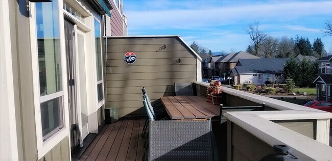 Building Photo - Camas Schools! Stunning Custom Home!  3 Be...