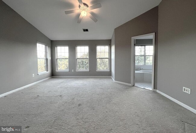 Building Photo - 13611 Acorn Hunt Pl