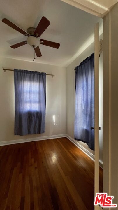 Building Photo - 444 N Sycamore Ave