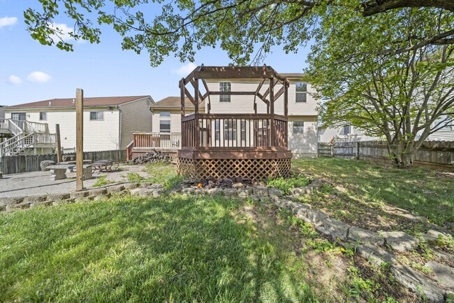 Building Photo - 3268 Stadler Dr