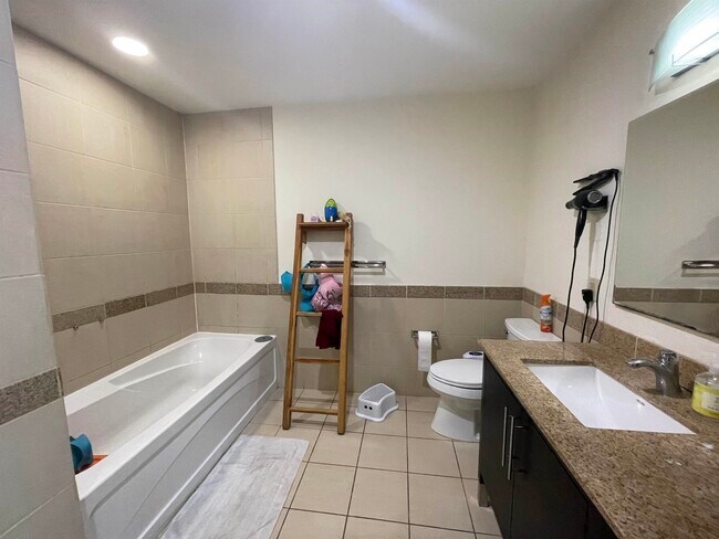 Building Photo - 20 Newport Pkwy