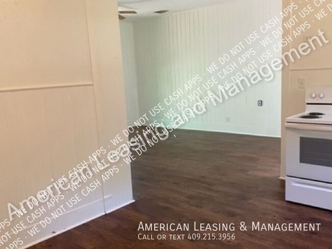 Building Photo - 604 Hackney Ave