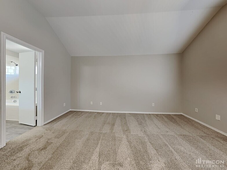 Building Photo - 9303 Deep Valley Dr