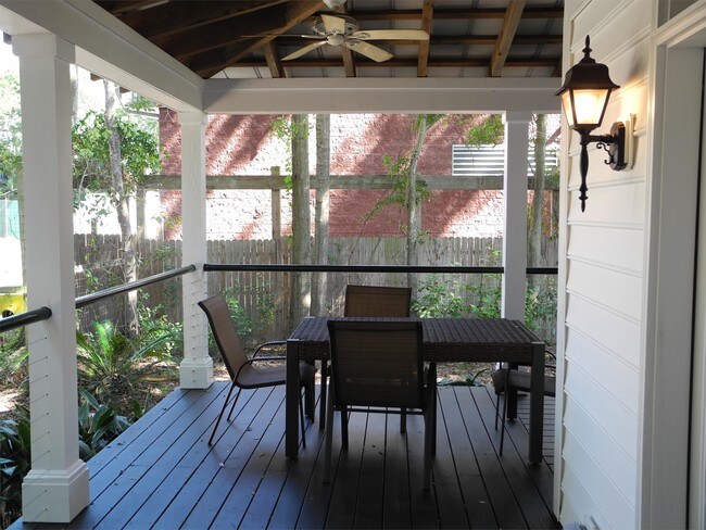 Building Photo - 2805 3rd St