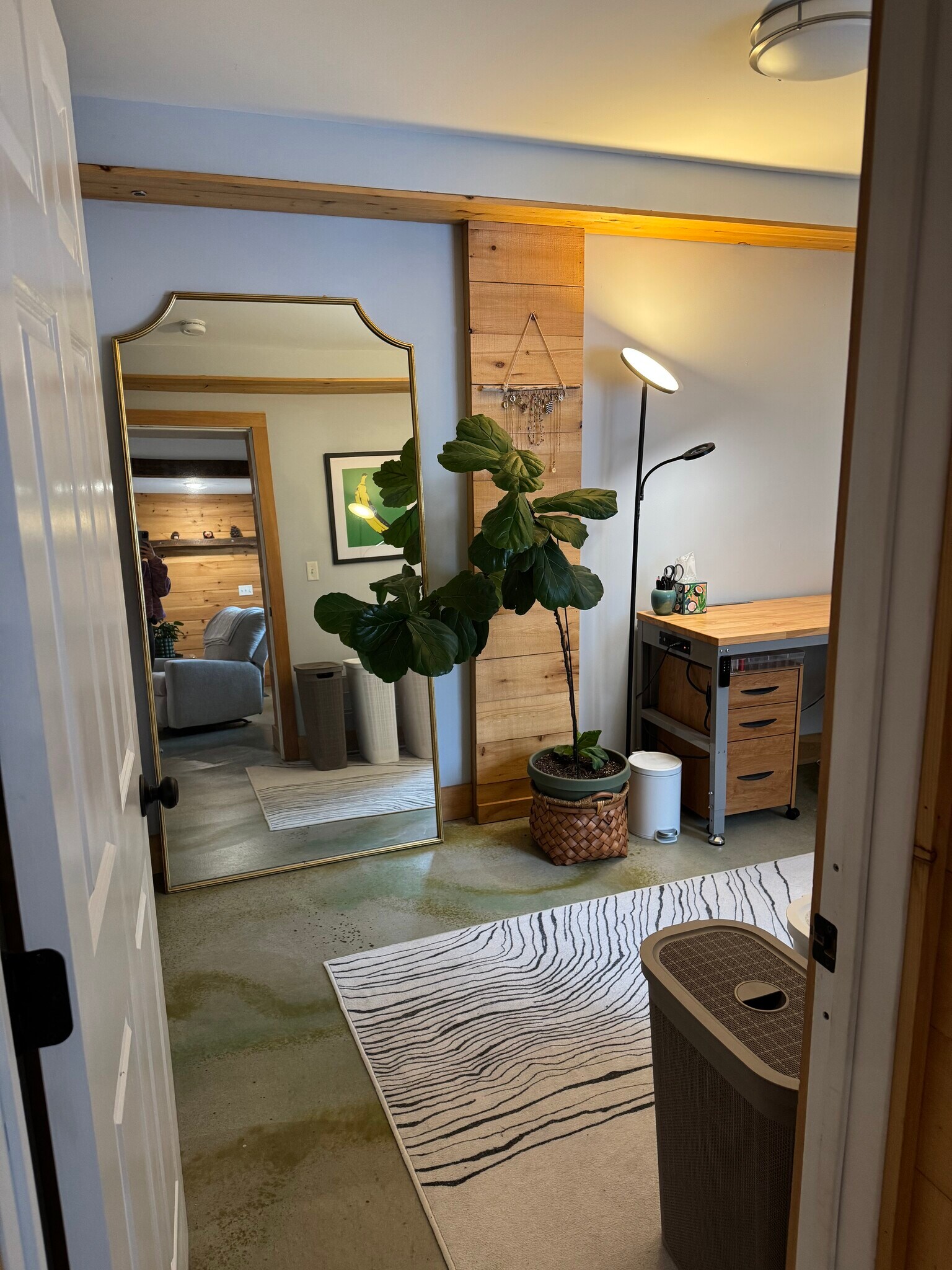 Building Photo - 361 S Winooski Ave