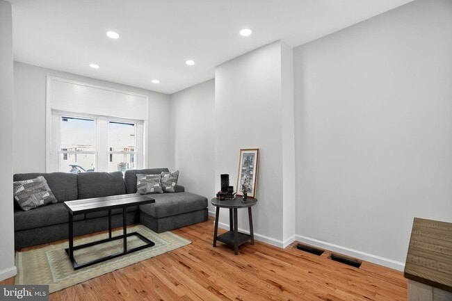 Building Photo - 4324 Otter St