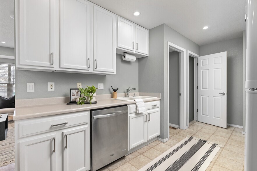 Home Now Empty - Staged Photos - 17072 E Wyoming Dr