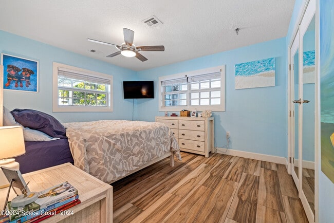 Building Photo - 403 N Neptune Dr