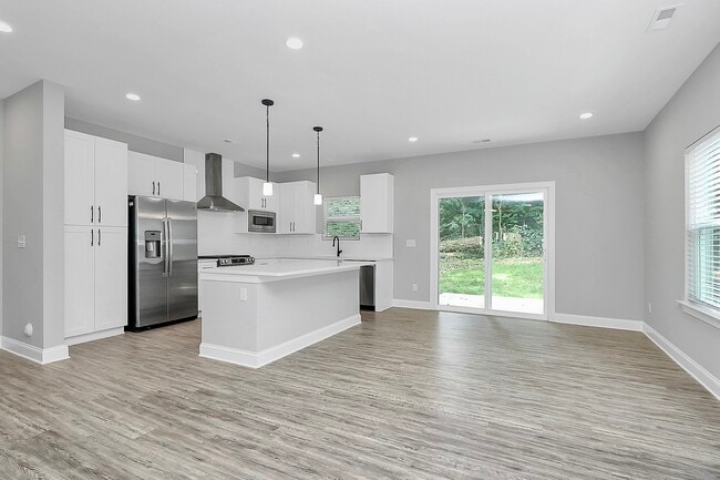 Building Photo - 915 Yellowstone Dr