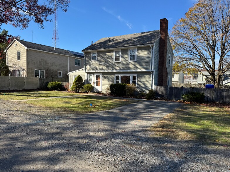 Primary Photo - 21 High St