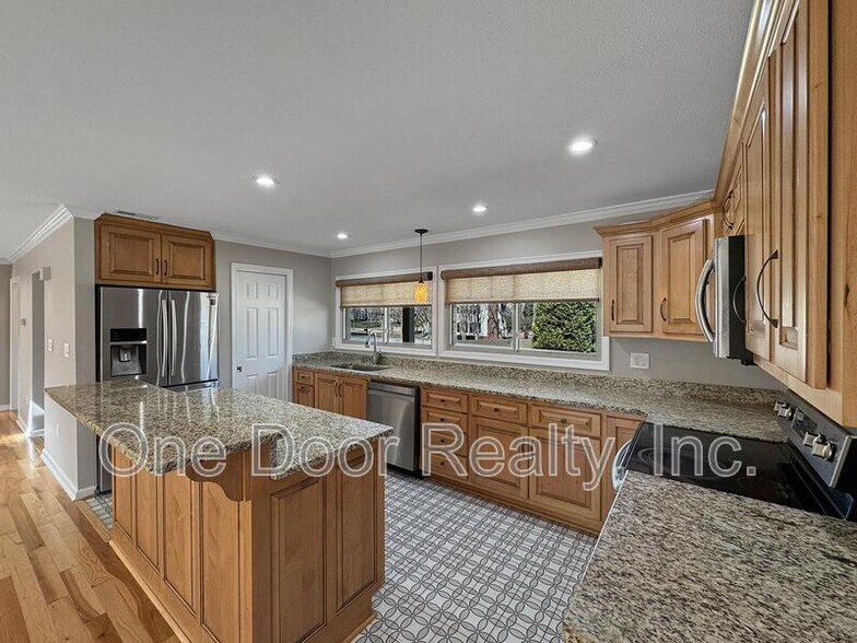 Building Photo - 138 Riverview Plantation Dr