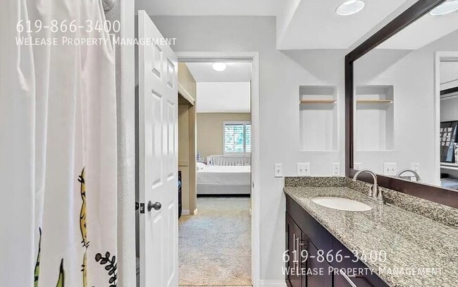 Building Photo - 510 Camino De La Reina