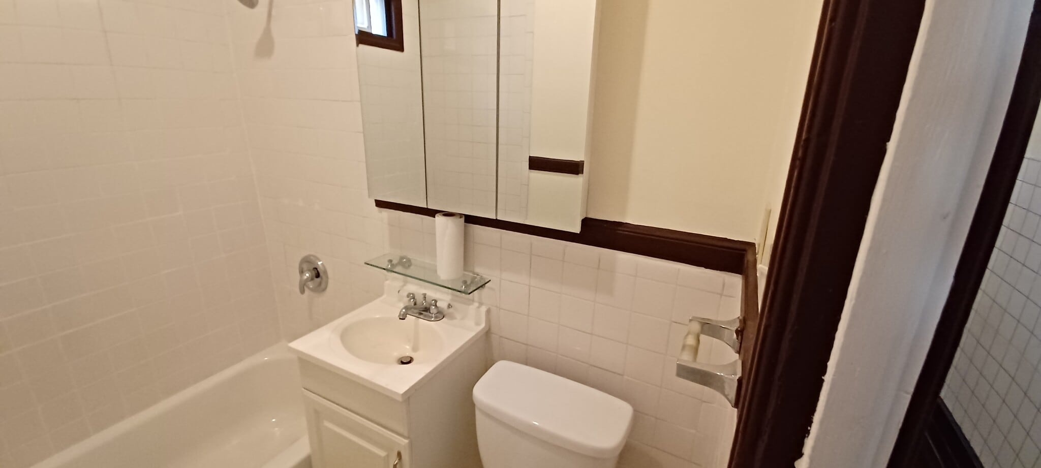 Building Photo - 262 Bond St