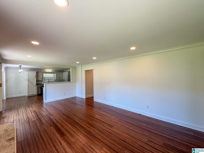 Building Photo - 649 Olde Towne Ln