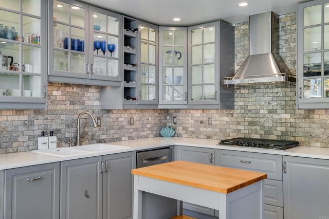 Building Photo - 325 S Sierra Ave