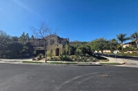 Building Photo - 3256 Sitio Tortuga