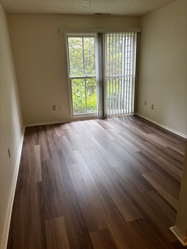 Building Photo - 1 bedroom near Washington Square