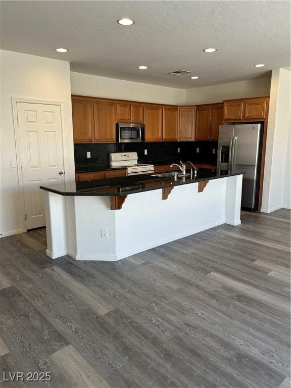 Building Photo - 7404 Longhorn Lodge Ave